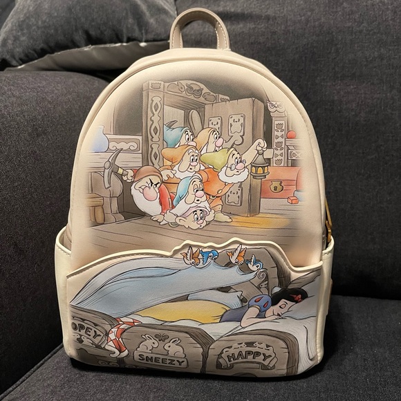 Loungefly Disney Snow White Seven Dwarfs Backpack & cardholder - Picture 2 of 12